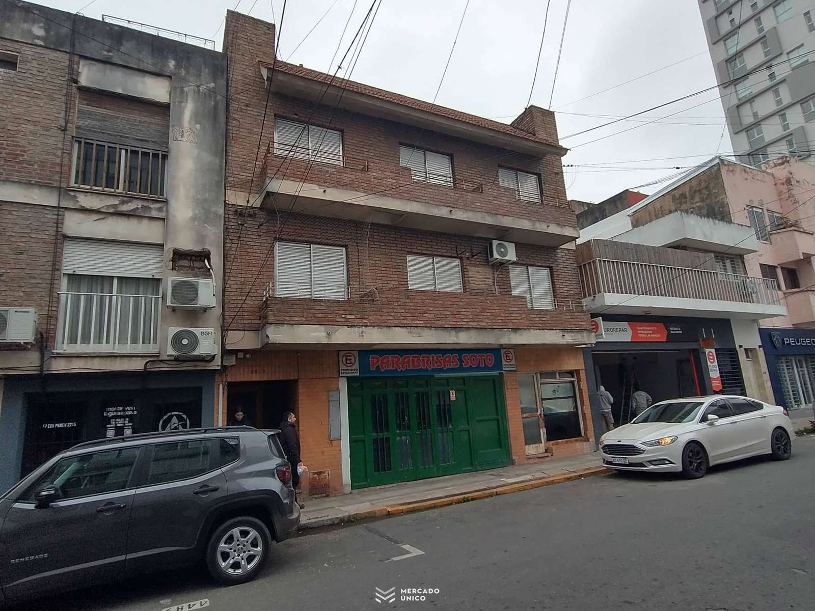 EVA PERON 2200
