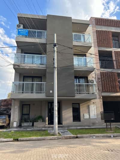 Departamento en Luciano Molinas 2300