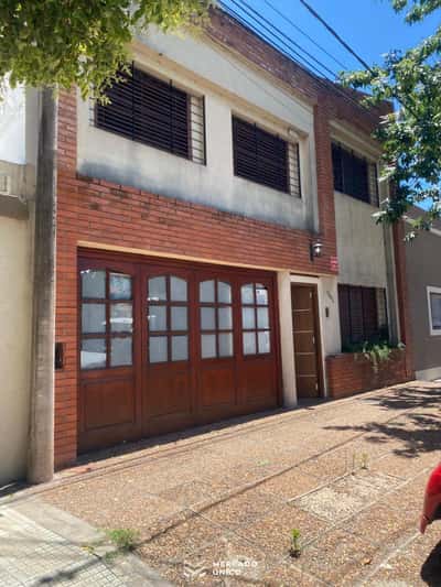Casa en Laprida 3900